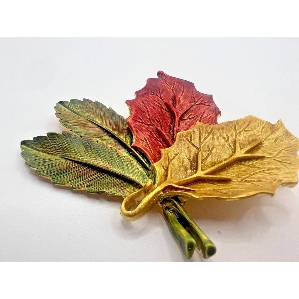 Vintage Tona Leaf Brooch Large 3